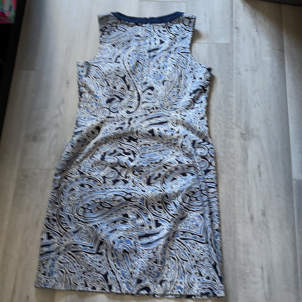 Vineyard Vines shift dress size 4